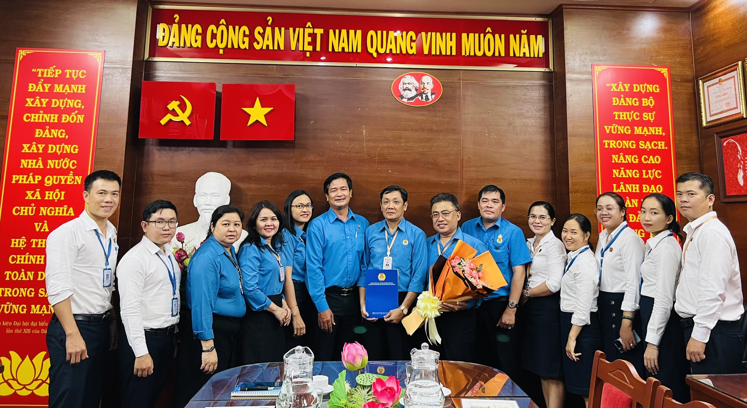 Đổi tên và kiện toàn Ban chấp hành Công đoàn cơ sở Công ty TNHH MTV Dược Sài Gòn.