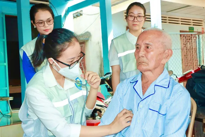 TPHCM thí điểm khám chữa bệnh bảo hiểm y tế tại nhà TPHCM thí điểm khám chữa bệnh bảo hiểm y tế tại nhà