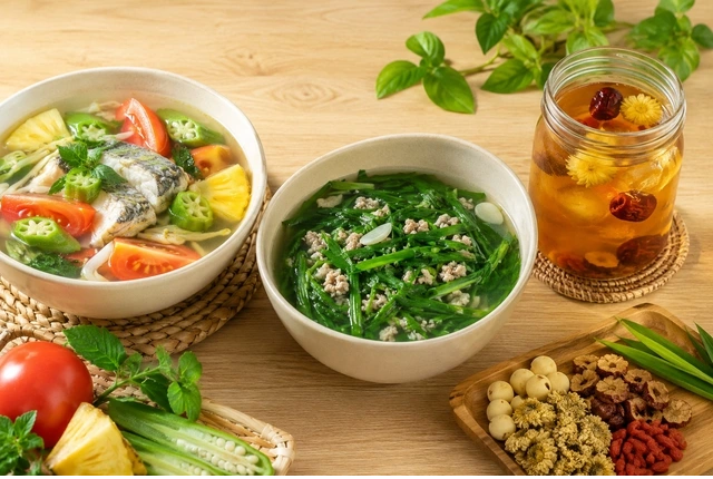 Bẫy giải nhiệt mùa nóng: Canh chua, nước mát tưởng tốt nhưng có thể ảnh hưởng huyết áp