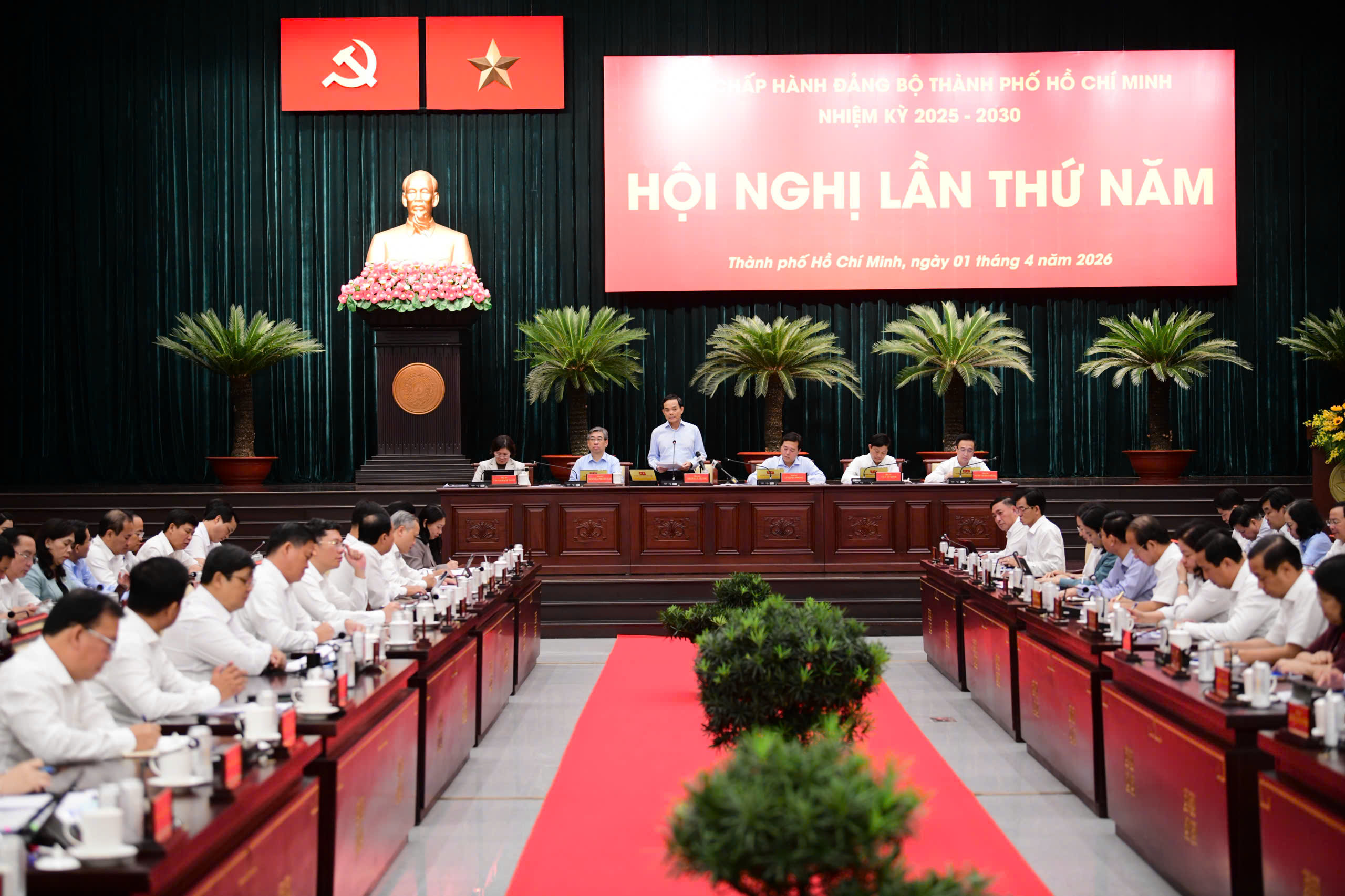 Năm nay 15 triệu người dân TP.HCM phải được khám, tầm soát sức khỏe ít nhất 1 lần