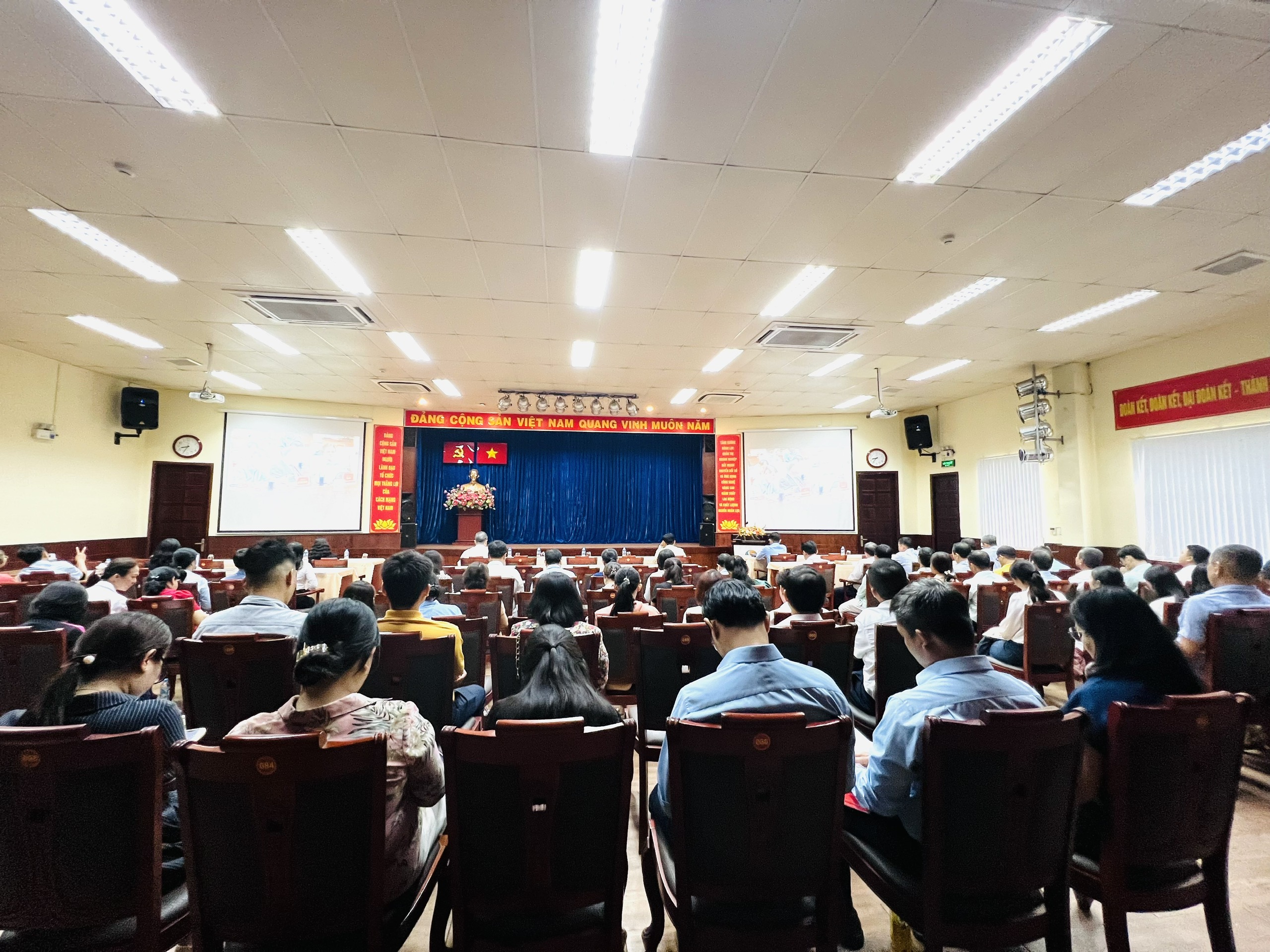 Đảng bộ SAPHARCO tham dự Hội nghị quán triệt, triển khai nghị quyết Hội nghị lần thứ 3 của Ban Chấp hành Trung ương Đảng