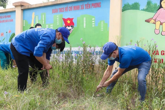 Tay chân miệng, sốt xuất huyết cùng tăng, Bộ Y tế cảnh báo gì?
