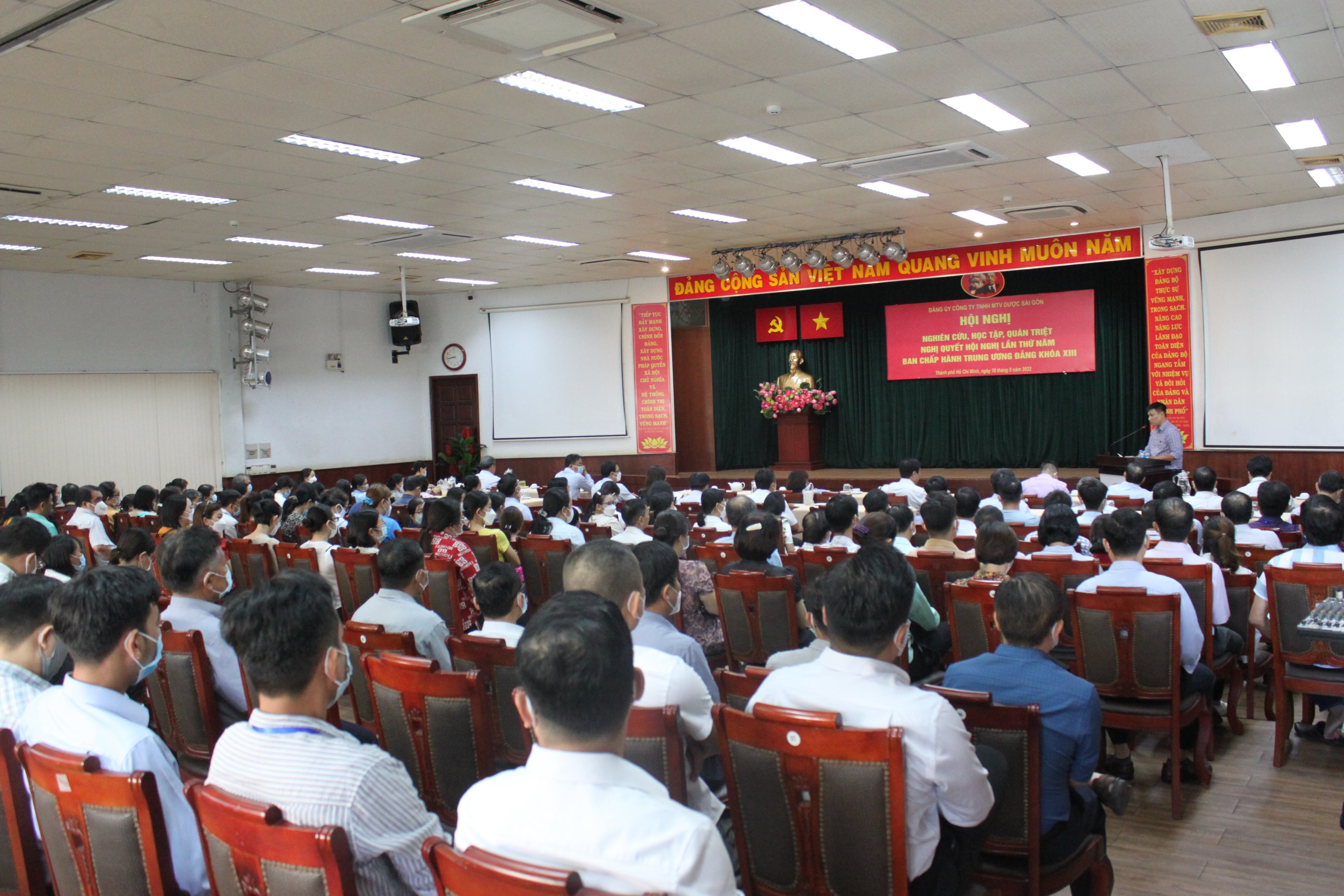 Sapharco - Hội nghị nghiên cứu, học tập, quán triệt Nghị quyết Hội nghị lần thứ năm Ban chấp hành Trung ương Đảng khóa XIII Sapharco - Hội nghị nghiên cứu, học tập, quán triệt Nghị quyết Hội nghị lần thứ năm Ban chấp hành Trung ương Đảng khóa XIII