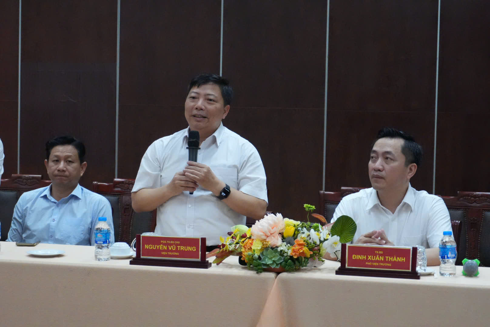 Công ty TNHH MTV Dược Sài Gòn (Sapharco) đón tiếp và làm việc với Viện Pasteur Thành phố Hồ Chí Minh.
