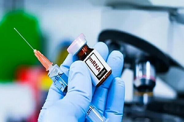 Ireland thử nghiệm thành công vaccine thu nhỏ khối u ung thư trẻ em