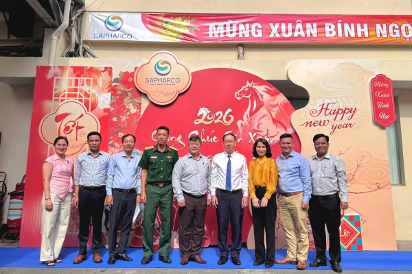 Lãnh đạo Phường Xóm Chiếu thăm, chúc tết Công ty TNHH MTV Dược Sài Gòn