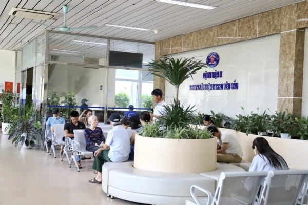 Nắng nóng gay gắt, Bộ Y tế khuyên hạn chế ra đường từ 10h đến 16h