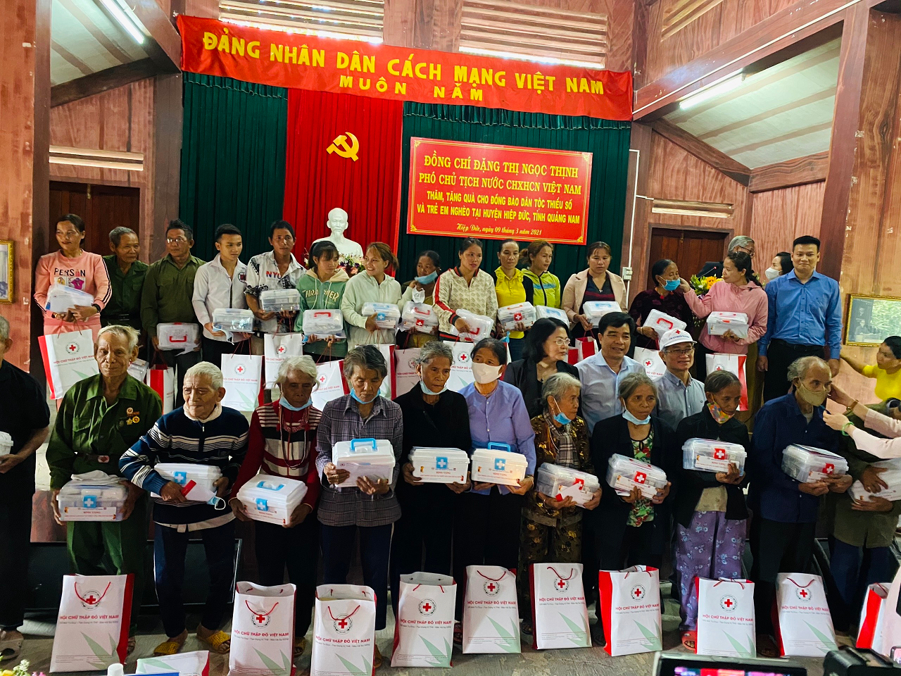 Công ty TNHH MTV Dược Sài Gòn tham gia cùng đoàn công tác của Đồng chí Đặng Thị Ngọc Thịnh, Phó Chủ tịch Nước CHXHCN Việt Nam.
