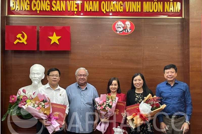 Sapharco tổ chức công bố các quyết định về công tác cán bộ Văn phòng Đảng ủy và Ban Tuyên giáo Đảng ủy