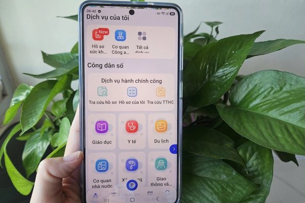 Từ 1/7, người dân TP HCM xem hồ sơ sức khỏe trên điện thoại